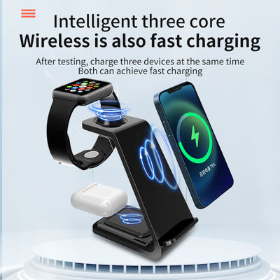 Ricarica senza fili Qi ad alta efficienza Stand bianco 3 in 1 Caricabatterie magnetiche senza fili